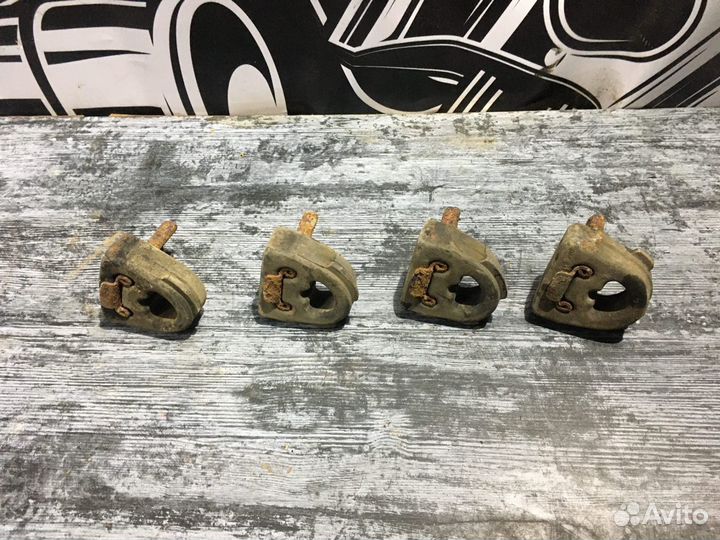 Резинка глушителя опора глушителя Mercedes W140