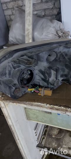 Hyundai tiburon фара