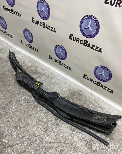 Жабо Mercedes W202