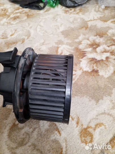 Моторчик печки nissan note 2009 год