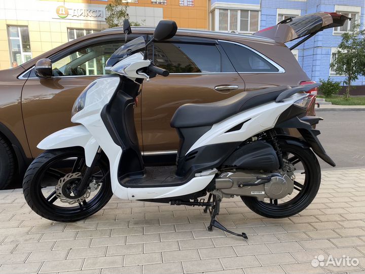 Продам Скутер Symphony 125