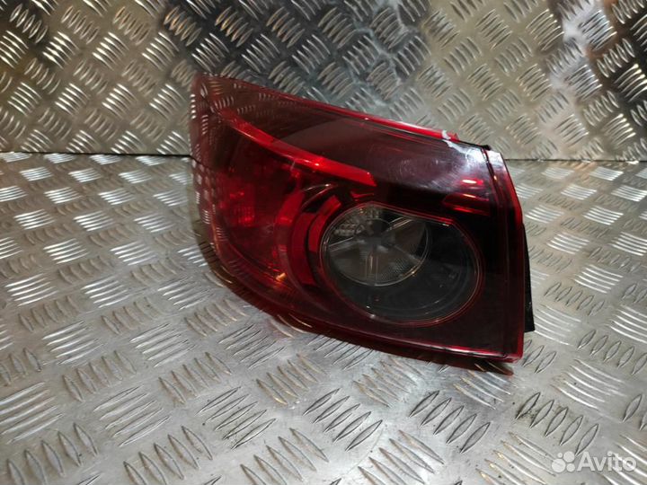 Фонарь задний наружный левый Mazda Mazda 3 BM 2013