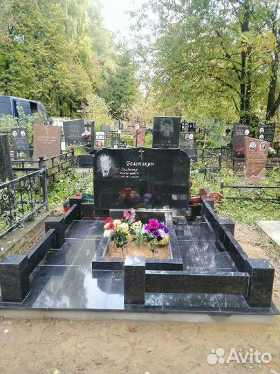 Памятники ограды изготовление резные памятники