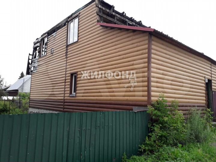 Дом 232,6 м² на участке 5,4 сот.