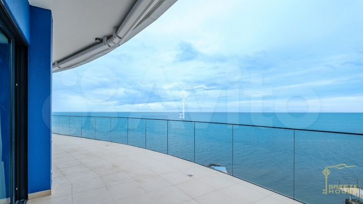 2-к. апартаменты, 159 м², 8/9 эт.