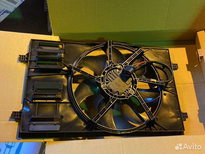 Вентилятор охлаждения Тигуан 2