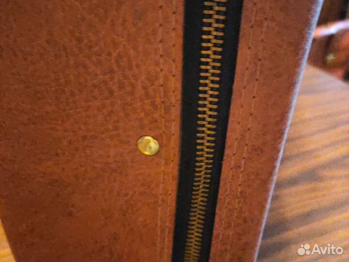 Ретро чемодан