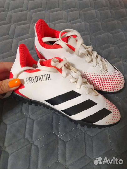 Кроссовки adidas