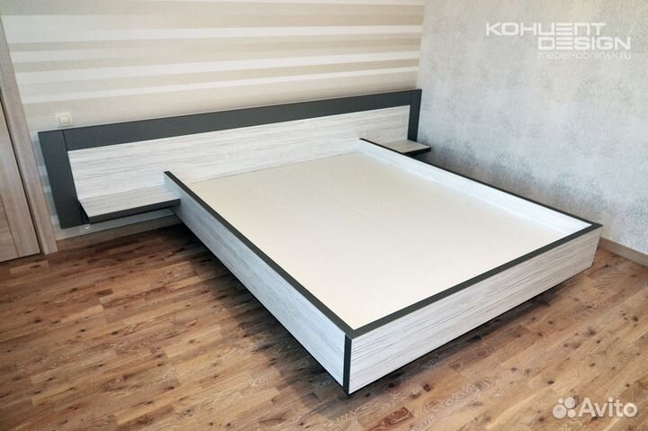 Кровать