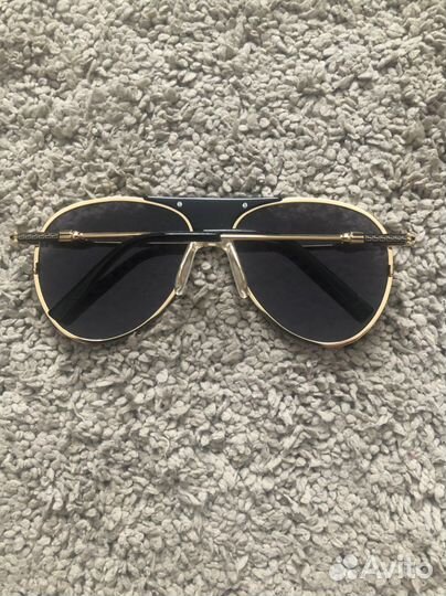 Солнцезащитные очки versace