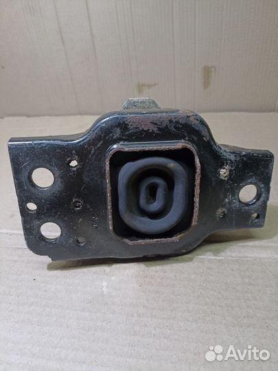 Подушка крепления двигателя Рено Сценик K4M