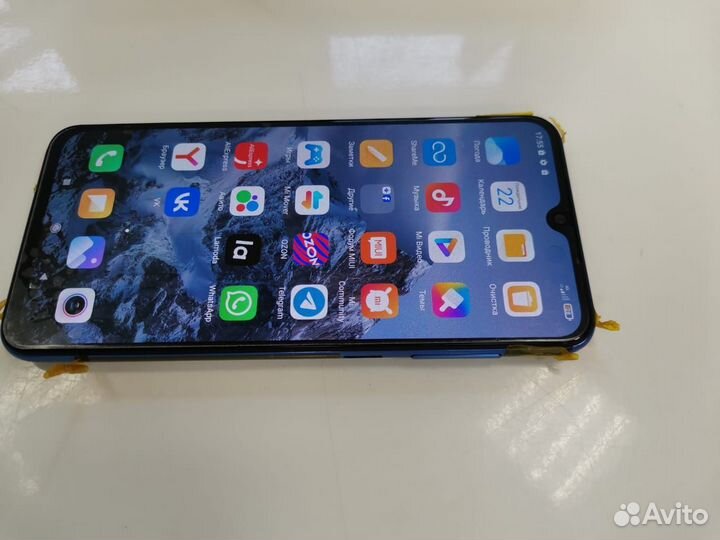 Xiaomi Mi 9 SE, 8/128 ГБ