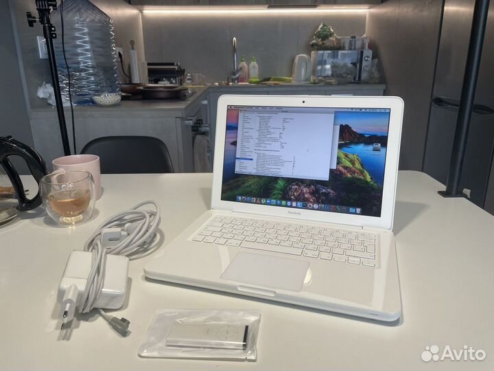 MacBook 13 8гб памяти + новый SSD