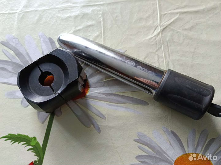 Блокиратор рулевого вала