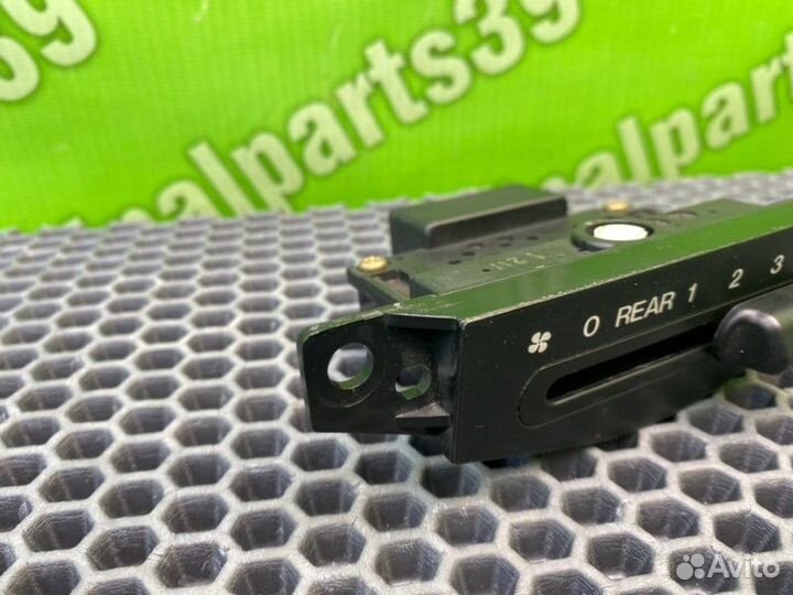 Регулятор печки задний Mazda Mpv LW5W GY-DE 2.5