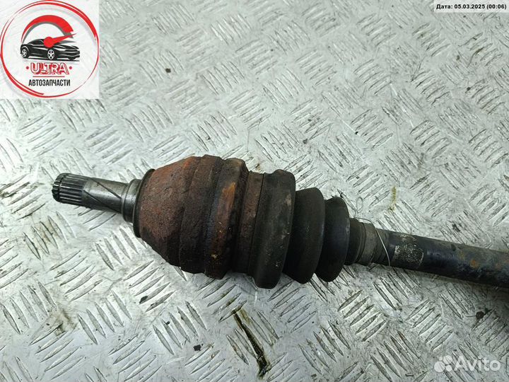 Полуось передняя левая б/у Opel Zafira A