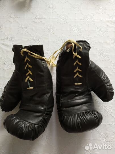 Боксерские перчатки