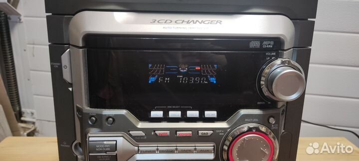 Музыкальный центр LG