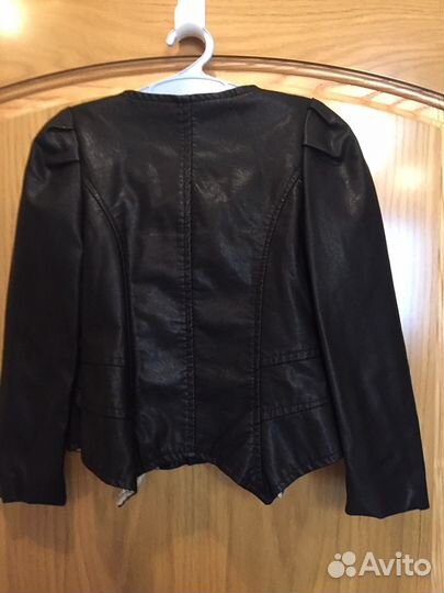 Кожаный курточка для девочки