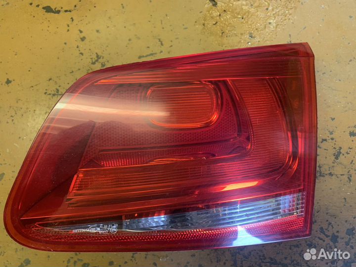 Фонарь правый внутренний VW Touareg 2
