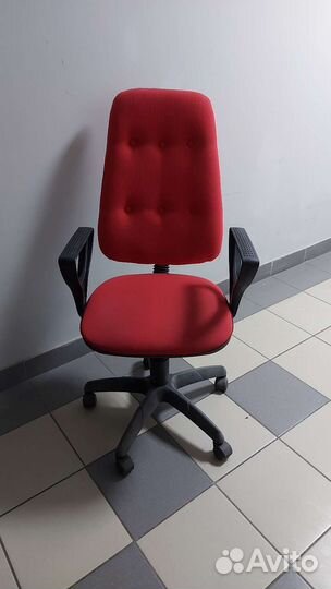 Компьютерное кресло