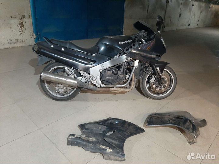 Разбор Kawasaki ZZR 1100 запчасти