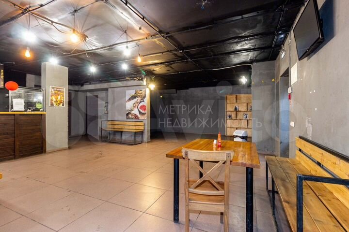 Продам помещение свободного назначения, 135.9 м²