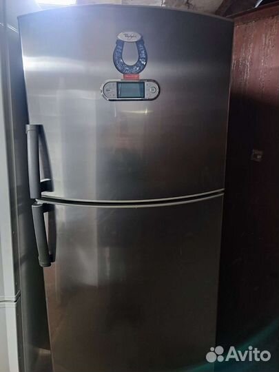 Холодильник whirlpool