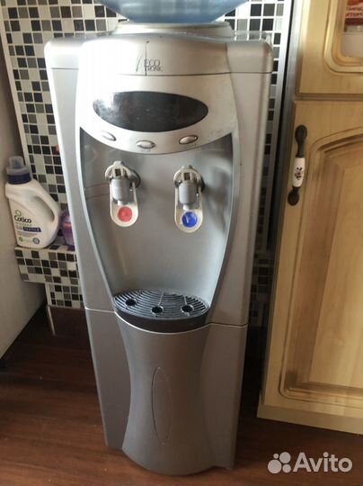 Кулер для воды с холодильником