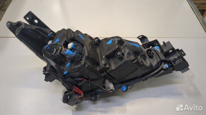 Фара (передняя) Mazda 3 (BM), 2017