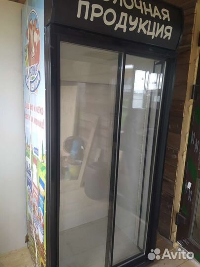 Холодильньная витрина, шкаф