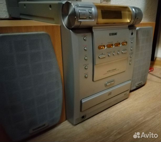 Музыкальный центр sony