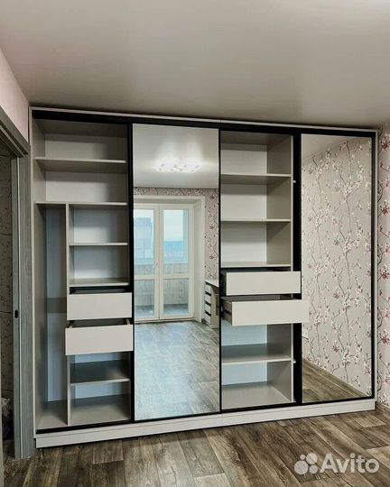 Шкаф купе современный