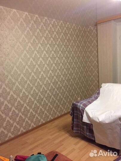 Поклейка обоев, ремонт