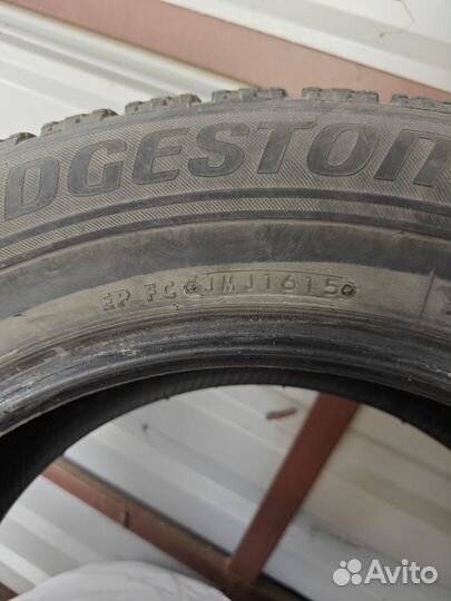 Bridgestone Blizzak VRX 225/60 R17 99S