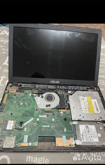 Ноутбук asus