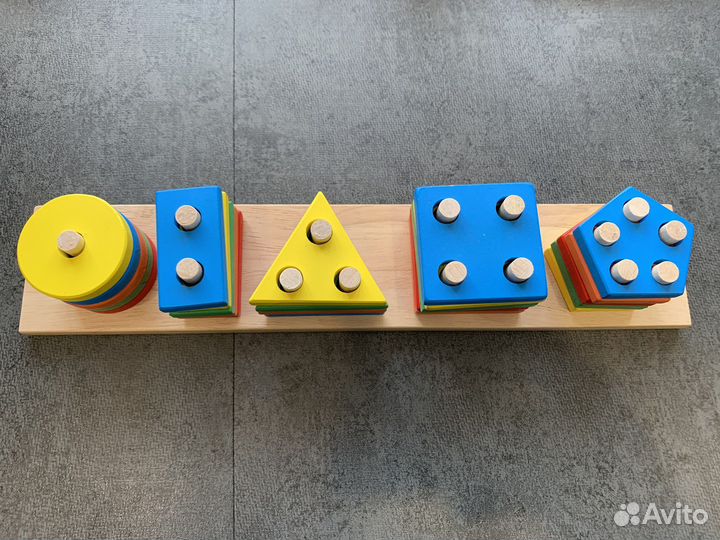 Развивающие игрушки сортер, пирамидка