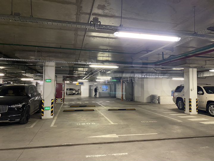 Машиноместо, 13 м²