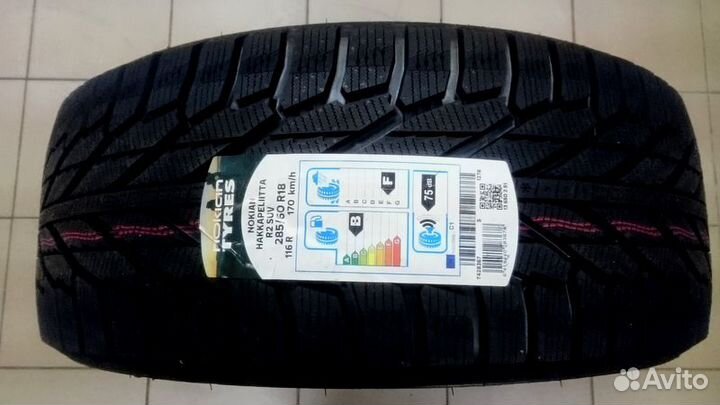 Nokian Tyres Hakkapeliitta R2 235/65 R17 108R