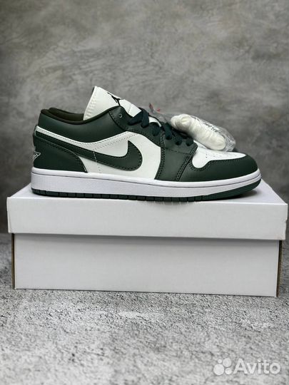 Кроссовки Nike Air Jordan 1 low white olive