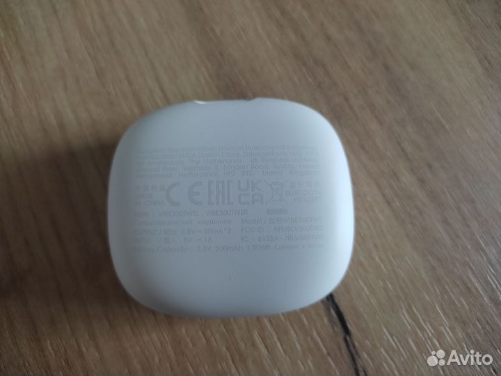 Беспроводные наушники jbl 300