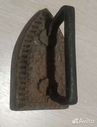 Утюг чугунный старинный