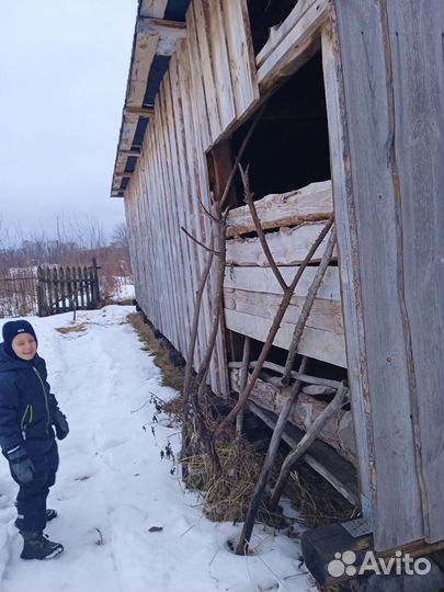 Сарай деревянный