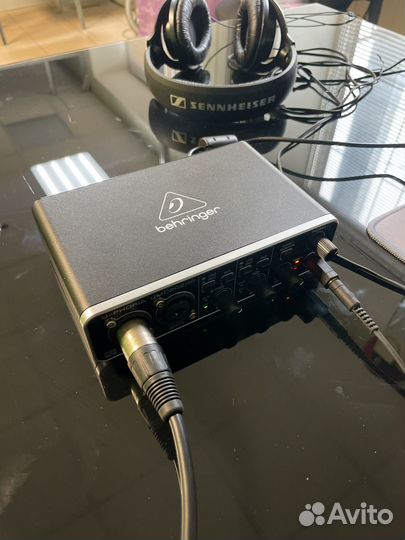 Звуковая карта Behringer