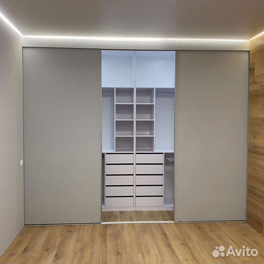 Красивый шкаф купе