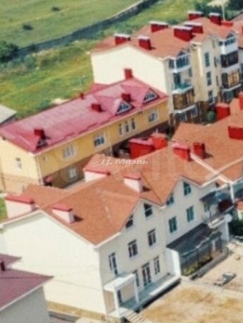 Дом 341,7 м² на участке 1,8 сот.