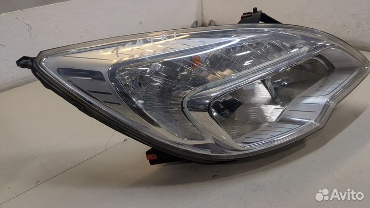 Фара (передняя) правая Opel Meriva 2010