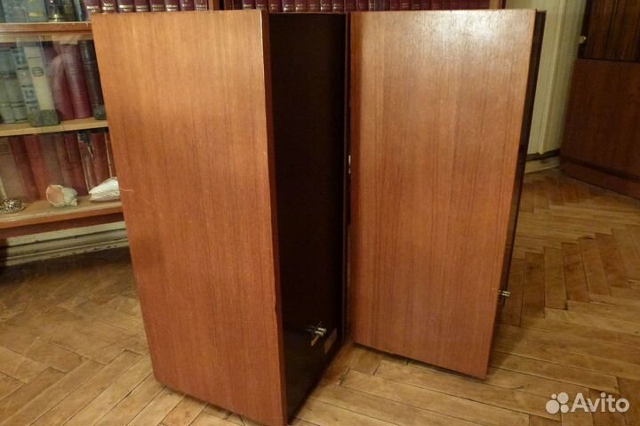 Акустика Cambridge Audio R40 Transmission Line