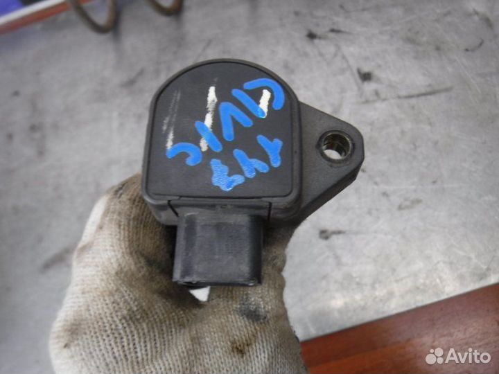 Катушка зажигания Honda Civic D16V 2003