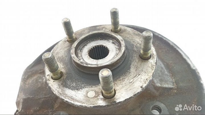 Ступица передняя правая Mitsubishi Lancer CS5W